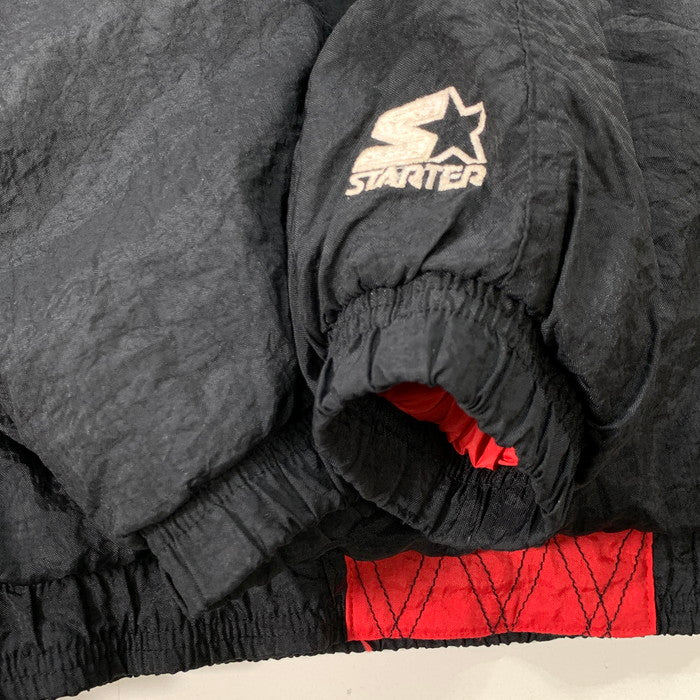 【中古品】【メンズ】 STARTER NBA CHICAGO BULLS アノラックプルオーバージャケット 90s シカゴ・ブルズ ブランド 古着 142-260404-gm-20-fuz サイズ：XL カラー：ブラック レッド 万代Net店