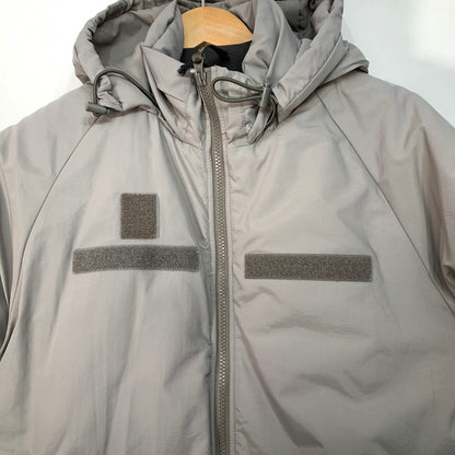 【中古美品】【メンズ】 HOUSTON ヒューストン 50323 米軍 GEN Ⅲ LEVEL7 JACKET レベル7 プリマロフトジャケット ブランド 古着 145-260103-gm-15-fuz サイズ：M カラー：グレー 万代Net店