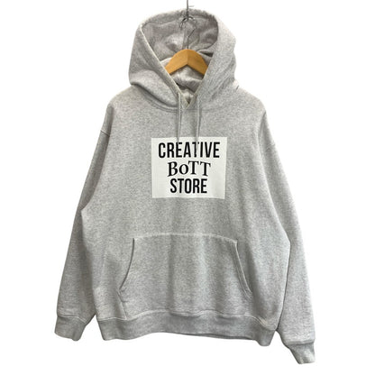 【中古品】【メンズ】 BOTT×CREATIVEDRUGSTORE SQUARE LOGO HOODIE パーカー ブランド 古着 140-260315-gm-07-fuz サイズ：XL カラー：グレー 万代Net店