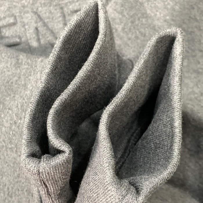 【中古品】【メンズ】 ESSENTIALS EMBOSSED CLASSIC HOODIE オーバーサイズ エンボス加工 パーカー ブランド 古着 142-260329-gm-11-fuz サイズ：M カラー：グレー 万代Net店