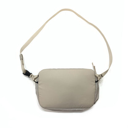 【中古品】【メンズ/レディース】 ARC'TERYX アークテリクス X000007973 HELIAD 6L CROSSBODY BAG ショルダーバッグ ボディバッグ ブランド 188-260118-gm-38-fuz カラー：ベージュ 万代Net店