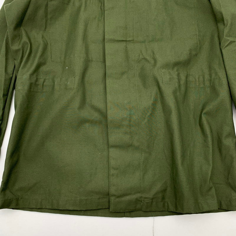 【中古品】【メンズ】 スウェーデン軍 ユーティリティージャケット ミリタリージャケット アウター 古着 145-260411-gm-49-fuz サイズ：48 カラー：カーキ 万代Net店
