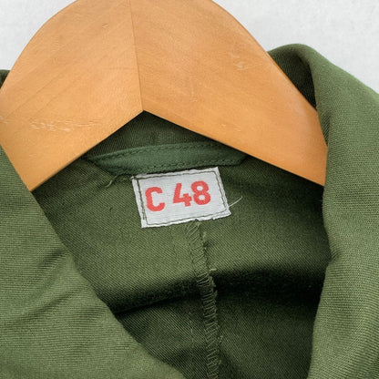 【中古品】【メンズ】 スウェーデン軍 ユーティリティージャケット ミリタリージャケット アウター 古着 145-260411-gm-49-fuz サイズ：48 カラー：カーキ 万代Net店