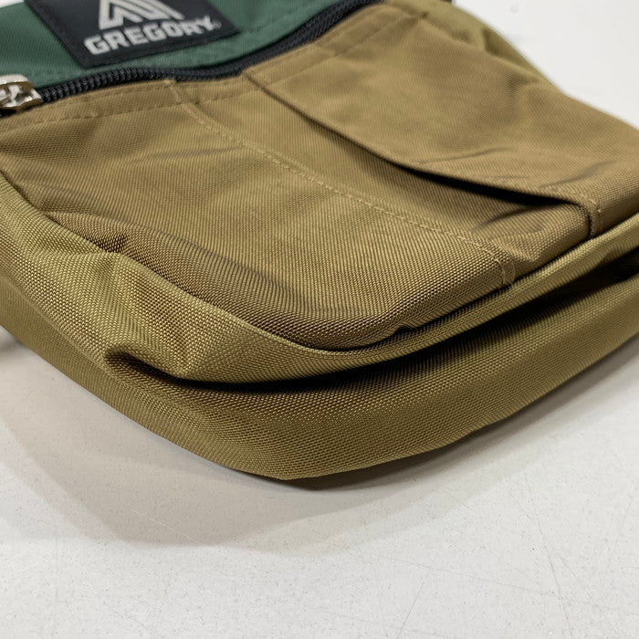 【中古品】【メンズ】 GREGORY グレゴリー ショルダーバッグ ブランド カバン 188-260405-gm-35-fuz カラー：ベージュ 万代Net店