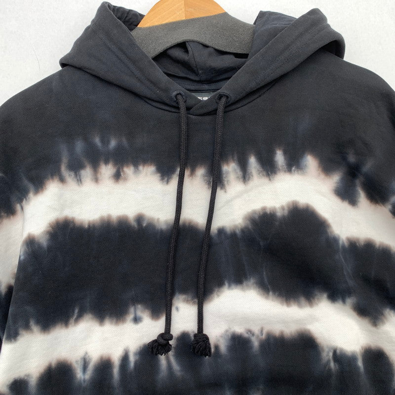 【中古品】【メンズ】 DIESEL ディーゼル PULLOVER PARKER プルオーバーパーカー フーディ― 裏パイル ブランド 古着 141-260412-gm-23-fuz サイズ：M カラー：ブラック ホワイト タイダイ 万代Net店