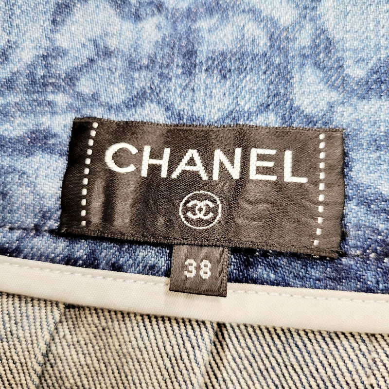 【中古品】【レディース】 CHANEL シャネル CAMELLIA DENIM FLARE SKIRT P53816V40517 イタリア製 国内正規 カメリア デニムスカート プリーツ フレア 168-240803-mk-04-izu サイズ：38 カラー：インディゴ 万代Net店