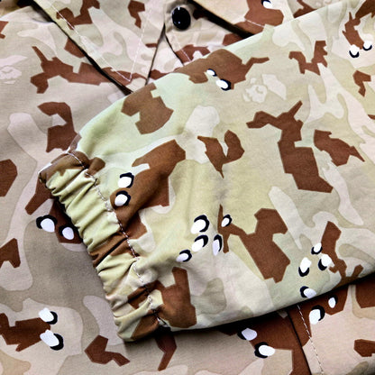 【中古品】【メンズ】 A BATHING APE アベイシングエイプ 90S WORLD WIDE APE HEADS COACHES JACKET ワールドワイド エイプ ヘッズ コーチジャケット 初期三角タグ アウター 142-241206-as-21-izu サイズ：S カラー：ベージュ系 万代Net店