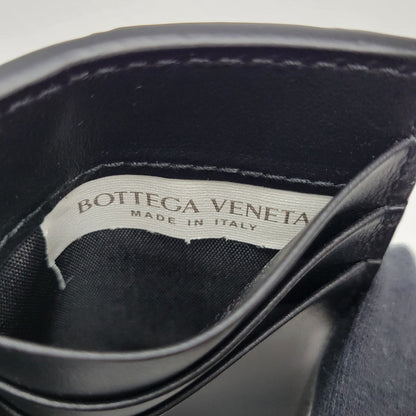 【中古品】【メンズ/レディース】 BOTTEGAVENETA ボッテガヴェネタ INTRECCIATO SLIM FLAP CARD CASE イントレチャート スリム フラップカードケース 181-250404-as-05-izu カラー：ブラック 万代Net店