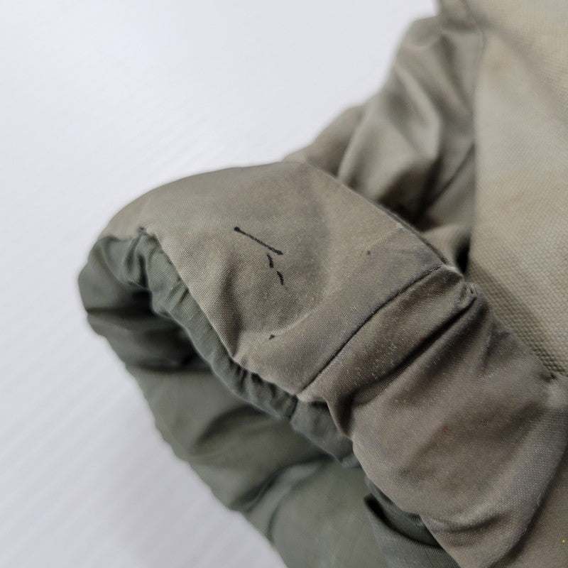 【現状渡し品】【メンズ】 U.S.ARMY ユーエスアーミー ECWCS GEN3 LEVEL7 PRIMALOFT JACKET 911QY-07-D-0003 レベル7 プリマロフト ジャケット WILDTHINGS社製 アウター 146-251004-as-06-izu サイズ：M-REG カラー：グレー系 万代Net店