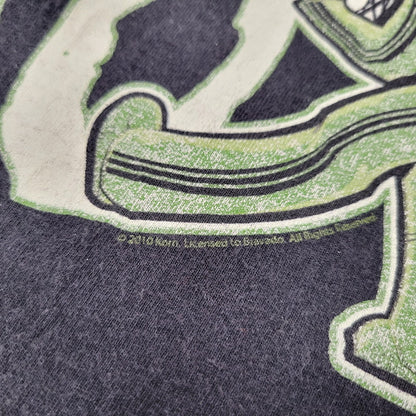 【現状渡し品】【メンズ】 HANES ヘインズ HEAVY WEIGHT KORN ZOMBIE TOUR 2010 BAND T-SHIRT c2010 ヘビーウェイト コーン バンド Tシャツ 半袖 プリント トップス 146-251018-ay-04-izu サイズ：2XL カラー：ブラック 万代Net店