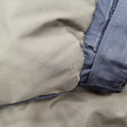 【中古品】【メンズ】 ROUGH AND RUGGED ラフアンドラゲッド MIL-J-316130 MILITARY HOODED DOWN JACKET ミリタリー フーデッド ダウン ジャケット アウター 142-251216-cs-09-izu サイズ：3 カラー：カーキ 万代Net店