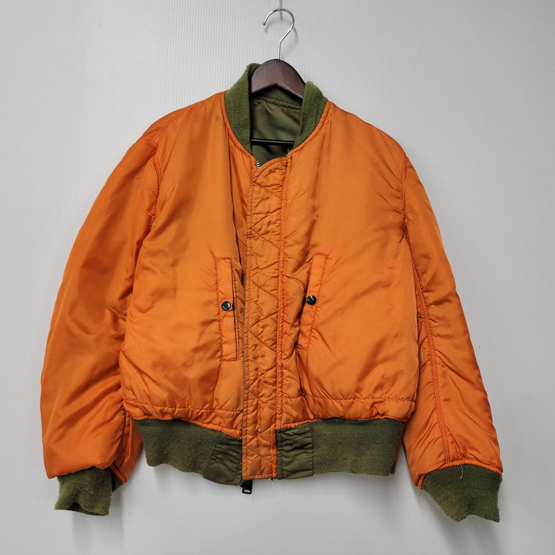 【現状渡し品】【メンズ】 ALPHA INDUSTRIES アルファインダストリーズ MA-1 FLIGHT JACKET 1615-573-8335 フライトジャケット USA製 145-260527-as-20-izu サイズ：M カラー：カーキ/オレンジ 万代Net店