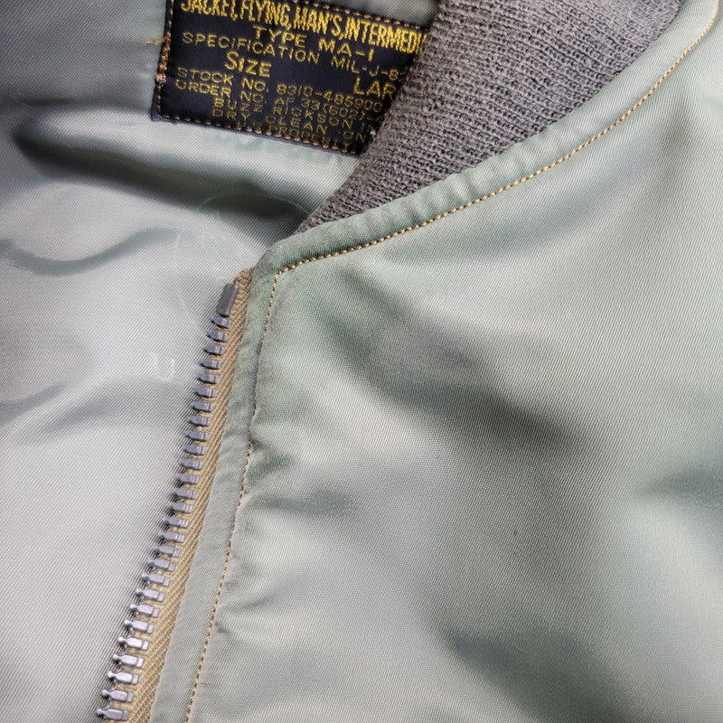 【現状渡し品】【メンズ】 Buzz Rickson's バズリクソンズ MA-1 FLIGHT JACKET M13519 フライトジャケット M品番 145-260818-as-06-izu サイズ：L カラー：グリーン系 万代Net店