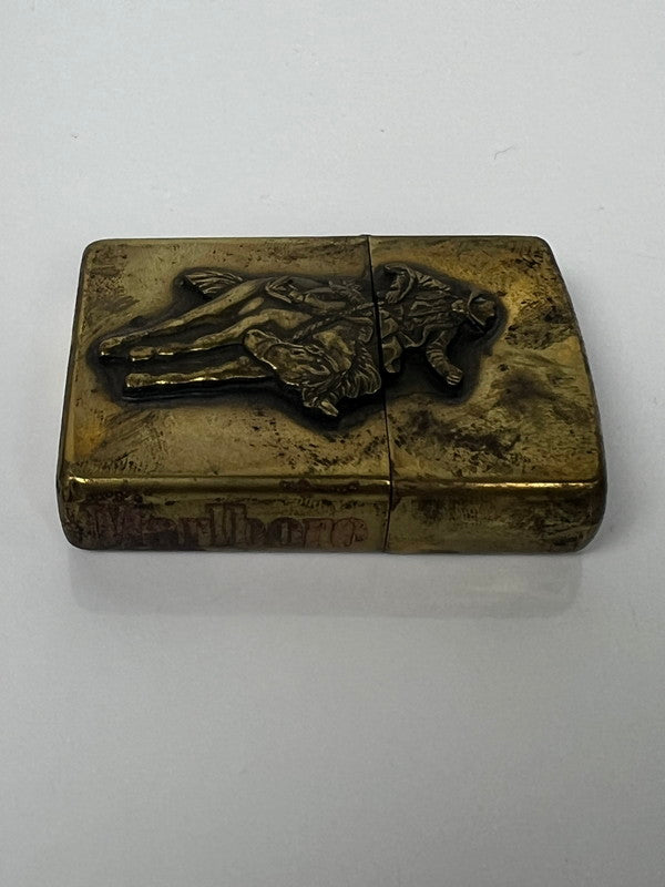 【中古品】【メンズ/レディース】 ZIPPO ジッポ MARLBORO SOLID BRASS マールボロ ソリッドブラス 2面加工 オイルライター 喫煙具 1998年製造 インサイドユニット 1998年製 206-260612-kk-03-hon カラー：BRASS 万代Net店