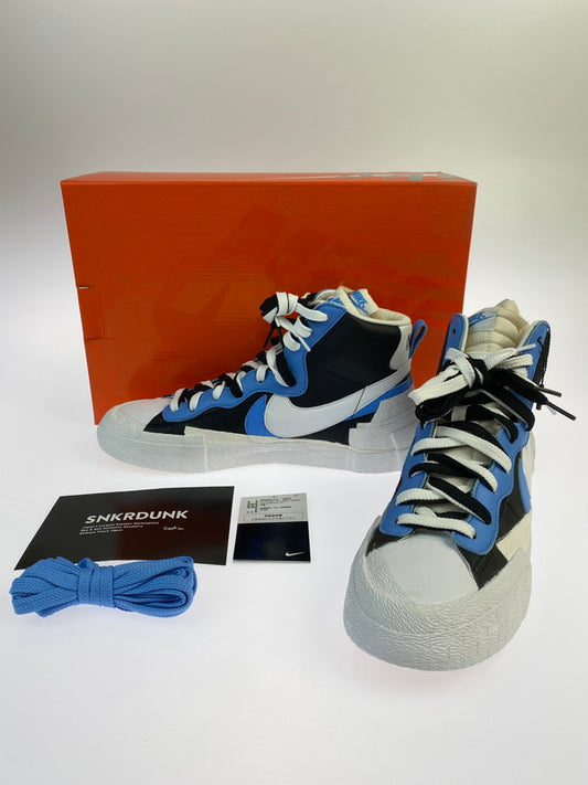 【LIFTる。景品】【中古】【メンズ】 NIKE ナイキ ×SACAI サカイ BLAZER MID BV0072-001 ブレーザー ミッド スニーカー 靴 160-250424-jt-06-min サイズ：US 10.5 28.5cm カラー：BLACK/WHITE-UNIVERSITY BULE 万代Net店
