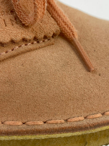【現状渡し品】【レディース】 CLARKS クラークス 61102416 DESERT BOOT デザートブーツ 靴 シューズ 167-241124-em-07-min サイズ：23.5cm カラー：コーラルピンク 万代Net店