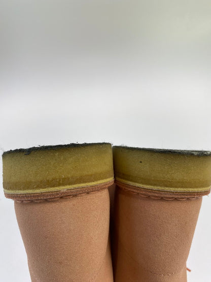 【現状渡し品】【レディース】 CLARKS クラークス 61102416 DESERT BOOT デザートブーツ 靴 シューズ 167-241124-em-07-min サイズ：23.5cm カラー：コーラルピンク 万代Net店
