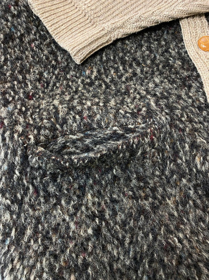 【現状渡し品】【メンズ】 JAPAN VINTAGE タイガ 地球印 日本製 身頃切替ニットカーディガン 146-251220-zi-06-min サイズ：下記参照 カラー：ライトブラウン/オリーブグリーン系 万代Net店