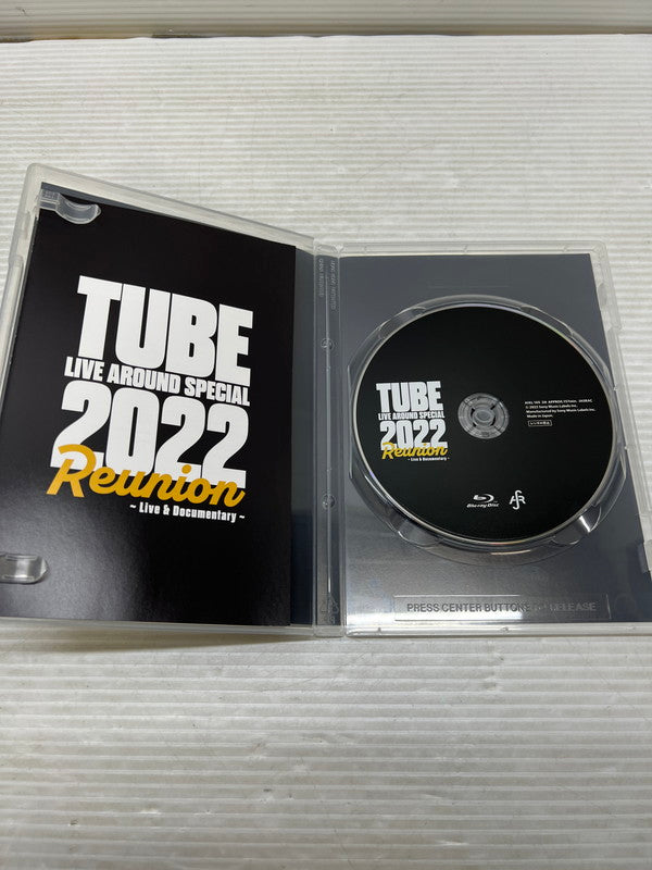【中古品】 TUBE LIVE AROUND SPECIAL 2022 Reunion ～Live&Documentary～ Blu-ray 特典なし 010-250929-em-17-min 万代Net店