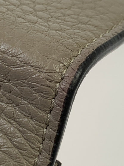 【現状渡し品】【メンズ】 FENDI フェンディ 8M0425 ピーカブー セレリア カードケース 名刺入れ 181-230320-yn-07-min サイズ：約8.5×10.5×1.2cm カラー：グレー系 万代Net店