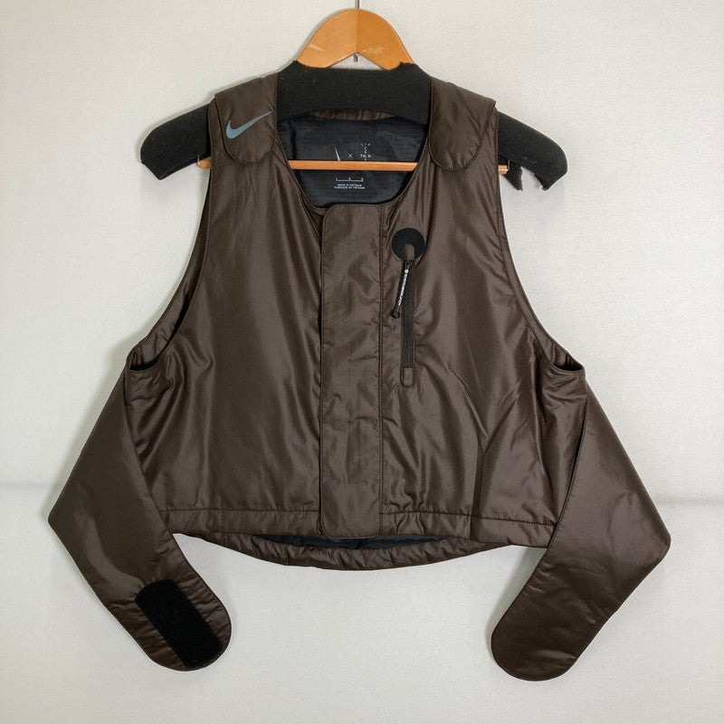 【中古品】【メンズ】  NIKE×TRAVIS SCOTT×CACTUS CORP ナイキ トラビススコット カクタス コープ AS M NRG BH VEST VELVET 21AW ナイロン ベスト トップス 古着 142-250618-mh-06-fuz サイズ：L カラー：ブラウン 万代Net店