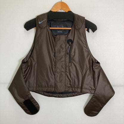 【中古品】【メンズ】  NIKE×TRAVIS SCOTT×CACTUS CORP ナイキ トラビススコット カクタス コープ AS M NRG BH VEST VELVET 21AW ナイロン ベスト トップス 古着 142-250618-mh-06-fuz サイズ：L カラー：ブラウン 万代Net店