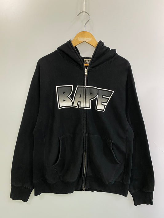 【中古品】【メンズ】 A BATHING APE アベイシングエイプ KISS LOGO SPELLOUT FULL ZIP HOODIE フルジップパーカー 142-250902-AS-12-min サイズ：M カラー：ブラック 万代Net店