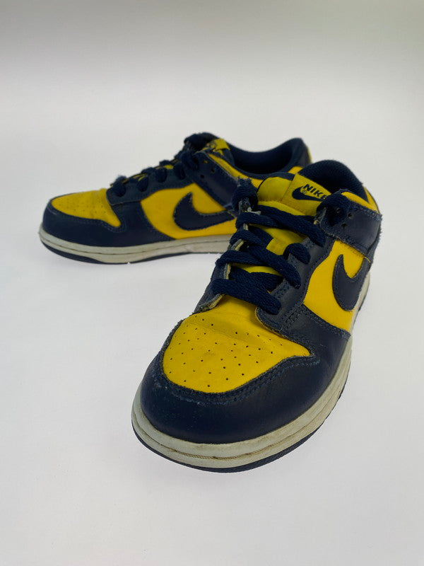 【中古品】【キッズ】 NIKE ナイキ DUNK LOW (PS) MICHIGAN CW1588-700 PSダンク ロー ミシガン (キッズ) 子供用スニーカー 靴 ローカット 173-241124-em-08-min サイズ：21.5cm カラー：イエロー/ネイビー 万代Net店