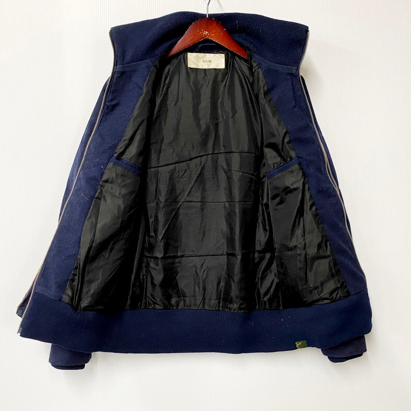 【中古品】【メンズ】 AKM エイケイエム DOUBLE ZIP DOWN JACKET ダブルジップダウンジャケット アウター 長袖 140-240824-ma-16-izu サイズ：M カラー：ネイビー 万代Net店