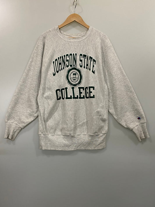 【現状渡し品】【メンズ】  CHAMPION-REVERSE WEAVE 刺繍タグ USA製 90S JOHNSON STATE COLLEGE LOGO SWEAT SHIRT チャンピオン リバースウィーブ スウェット トップス 146-240228-ks-03-min サイズ：XL カラー：グレー 万代Net店