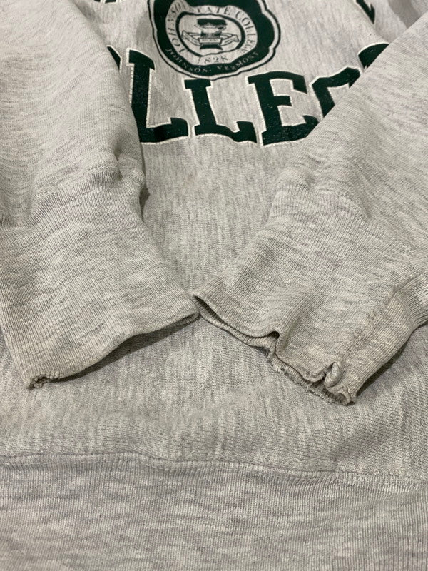 【現状渡し品】【メンズ】  CHAMPION-REVERSE WEAVE 刺繍タグ USA製 90S JOHNSON STATE COLLEGE LOGO SWEAT SHIRT チャンピオン リバースウィーブ スウェット トップス 146-240228-ks-03-min サイズ：XL カラー：グレー 万代Net店