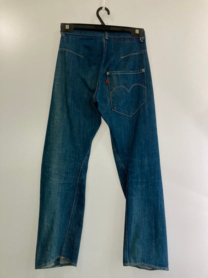 【中古品】【メンズ】 Levi's RED リーバイスレッド WPL-423 チュニジア製 ”TWISTED期”立体裁断デニムパンツ ジーンス ジーパン ボトムス ズボン 157-240308-me-08-min サイズ：26×30 カラー：インディゴ 万代Net店