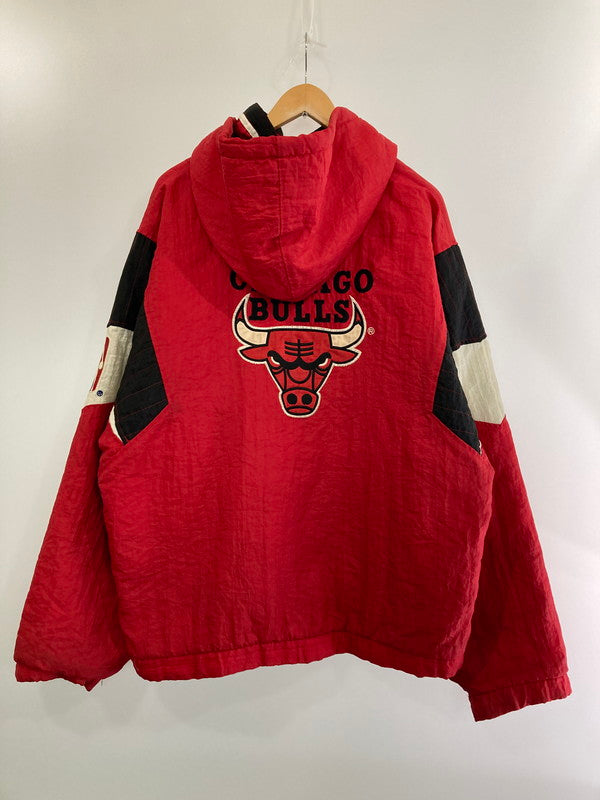 【中古品】【メンズ】 STARTER CHICAGO BULLS NYLON ANORAK JACKET スターター シカゴ ブルズ アノラック ジャケット アウター 146-240401-jt-08-min サイズ：L カラー：レッド 万代Net店