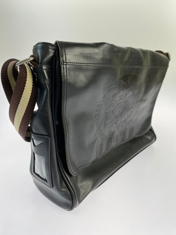 【中古品】【メンズ】 DIESEL ディーゼル MESSENGER BAG ブレイブマンロゴ PUレザー メッセンジャーバッグ カバン 188-240326-yn-19-min カラー：ブラック 万代Net店