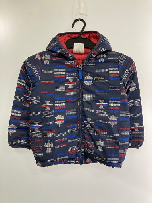 【中古品】【キッズ】 キッズ PATAGONIA パタゴニア 61371FA17 KIDS REVERSIBLE DOWN JACKET リバーシブル ダウンジャケット アウター 174-240403-AB-15-min サイズ：5T カラー：ネイビー系&レッド 万代Net店