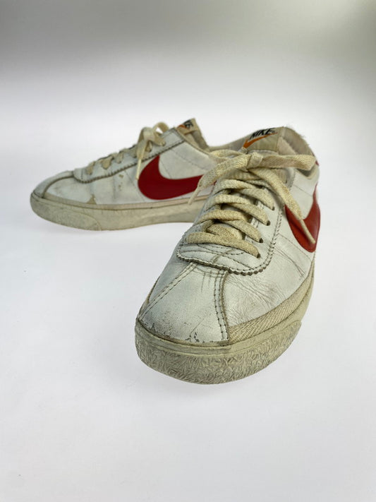 【中古品】【メンズ/レディース】  VINTAGE NIKE 70S BRUIN LEATHER 韓国製 観賞用 79年製 91202 SHI ヴィンテージ ナイキ ブルインレザー スニーカー 靴 160-240415-jt-15-min サイズ：6 カラー：ホワイト／レッド 万代Net店