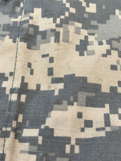 【中古品】【メンズ】 U.S.ARMY ユーエスアーミー 00S TACTICAL ACU JACKET 8415-01-519-8607 05年製造 ジャケット メンズ アウター ミリタリー 146-260510-em-24-min サイズ：LARGE-LONG カラー：ベージュ系（カモ） 万代Net店