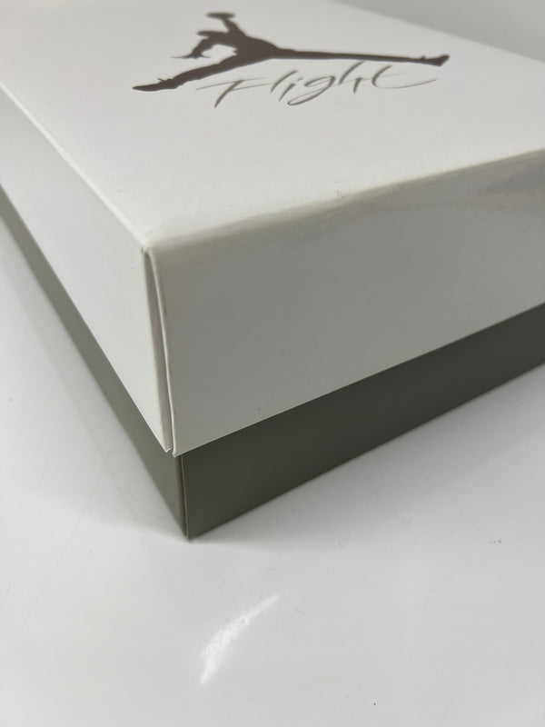 【中古美品】【メンズ】 NIKE ナイキ × A MA MANIERE ア マ マニエール 別注 コラボ WMNS AIR JORDAN 3 RETRO SP DH3434-110 ウィメンズ エアジョーダン 3 レトロ スペシャル スニーカー 靴 160-260725-kk-10-hon カラー：WHITE/WHITE-MEDIUM GREY 万代Net店