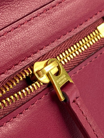 【LIFTる。景品】【中古】【レディース】 BOTTEGAVENETA ボッテガヴェネタ パデッド ミニウォレット 二つ折り財布 181-240621-me-07-min カラー：ワインレッド系 万代Net店