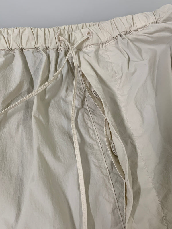 【中古品】【メンズ】 ATON エイトン VENTYLE NYLON PANTS ベンタイル ナイロン パンツ 6922313 メンズ ボトムス 151-260704-hu-27-min サイズ：04 カラー：ホワイト 万代Net店