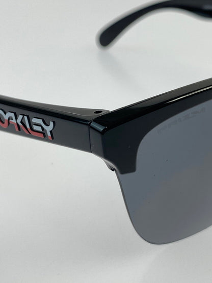 【中古品】【メンズ/レディース】 OAKLEY オークリー FROGSKINS LITE SUNGLASSES OO9374-4063 フロッグスキンライト サングラス 203-240628-me-09-min サイズ：63□10 138 カラー：ブラック系 万代Net店