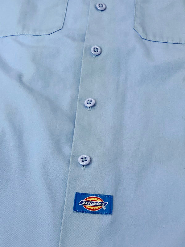 【中古品】【メンズ】 Dickies ディッキーズ ×FUMITO GANRYU フミト ガンリュウ PLEATED WORK SHIRT FU7-SH-01  プリーツ ワークシャツ 長袖シャツ トップス 140-240603-jt-01-min サイズ：1 カラー：ライトブルー系 万代Net店