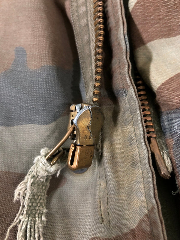 【現状渡し品】【メンズ】 US ARMY ユーエスアーミー M65 FIELD JACKET SCOVILL ZIP スコービル ジップ フィールドジャケット メンズ アウター ミリタリー アウトドア 146-260510-em-61-min カラー：ブラウン系（カモ） 万代Net店