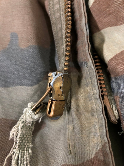 【現状渡し品】【メンズ】 US ARMY ユーエスアーミー M65 FIELD JACKET SCOVILL ZIP スコービル ジップ フィールドジャケット メンズ アウター ミリタリー アウトドア 146-260510-em-61-min カラー：ブラウン系（カモ） 万代Net店