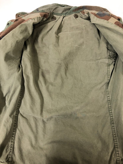 【現状渡し品】【メンズ】 US ARMY ユーエスアーミー M65 FIELD JACKET SCOVILL ZIP スコービル ジップ フィールドジャケット メンズ アウター ミリタリー アウトドア 146-260510-em-61-min カラー：ブラウン系（カモ） 万代Net店
