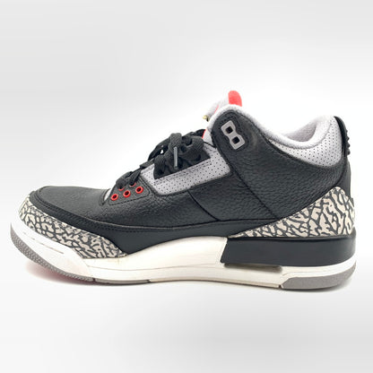 【中古品】【メンズ】 NIKE ナイキ 854262-001 AIR JORDAN 3 RETRO OG"BLACK CEMENT" スニーカー 靴 160-260512-st-01-otoh カラー：ブラック/セメントグレー/ホワイト/ファイヤーレッド 万代Net店