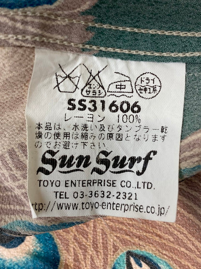 【中古品】【メンズ】 SUN SURF サンサーフ SS31606 孔雀 RAYON ALOHA SHIRT アロハシャツ トップス 145-240710-ks-40-min サイズ：M カラー：ベージュ系 万代Net店