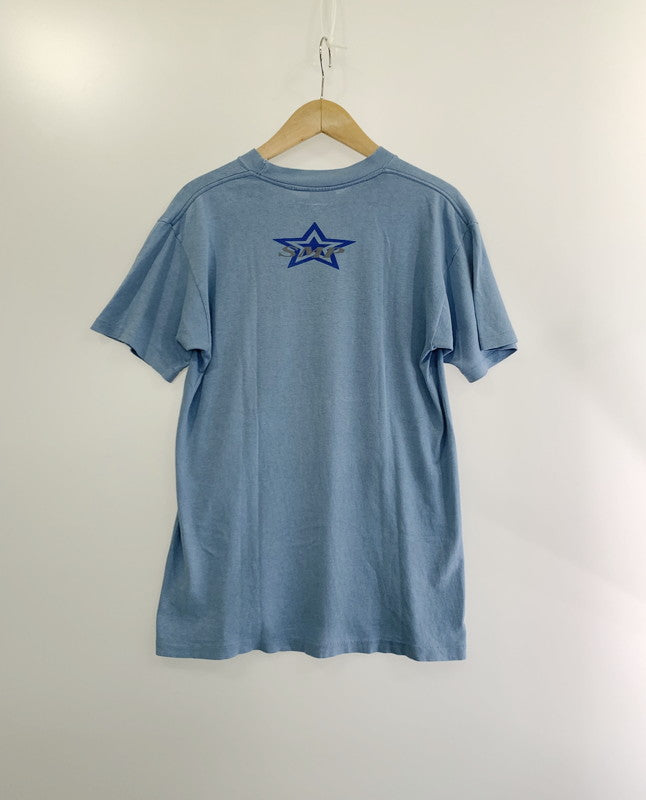 【中古品】【メンズ】  SMP SKATEBOARDS USA製 90S STAR LOGO T-SHIRT スケートボーダーズ 90年代 スターロゴ Tシャツ トップス 146-240716-jt-03-min サイズ：M カラー：ライトブルー 万代Net店