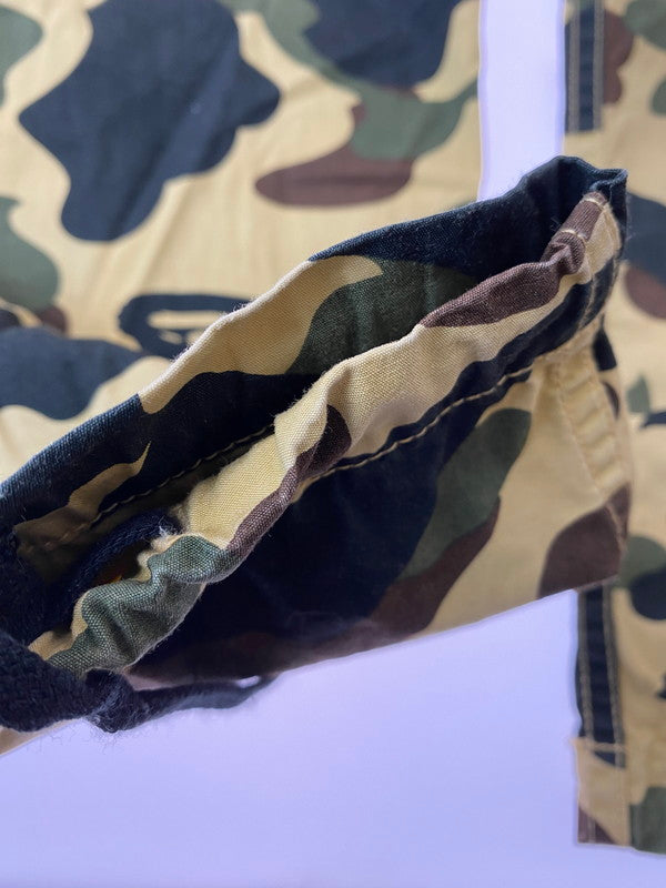 【中古品】【メンズ】 A BATHING APE アベイシングエイプ 1ST CAMO CARGO PANTS 001PTD801018X カモ カーゴパンツ ボトムス 153-240716-yn-18-min サイズ：M カラー：カモフラージュ 万代Net店