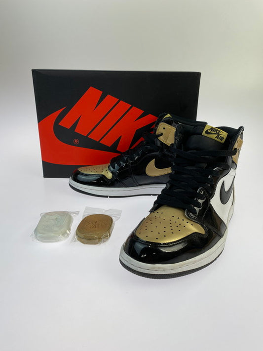 【中古品】【メンズ】 NIKE ナイキ 861428-007 AIR JORDAN 1 RETRO HIGH OG NRG GOLD TOE エアジョーダン 1 レトロ ハイ スニーカー シューズ 靴 160-240718-me-7-min サイズ：28.0cm カラー：BLACK-METALLIC GOLD 万代Net店